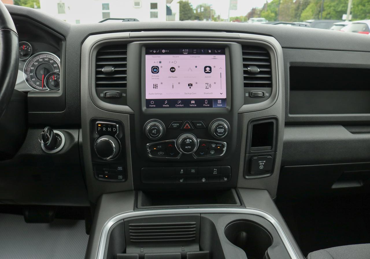 2022 RAM 1500 Classic Express 4x4 Quad Cab 6'4  Box | REMOTE START | Photo