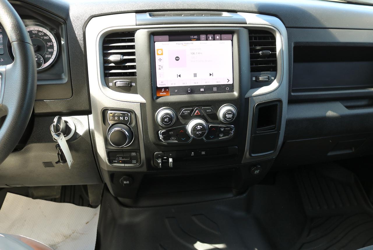2023 RAM 1500 Classic Express 4x4 Crew Cab 5'7  Box | TRAILER HITCH | Photo