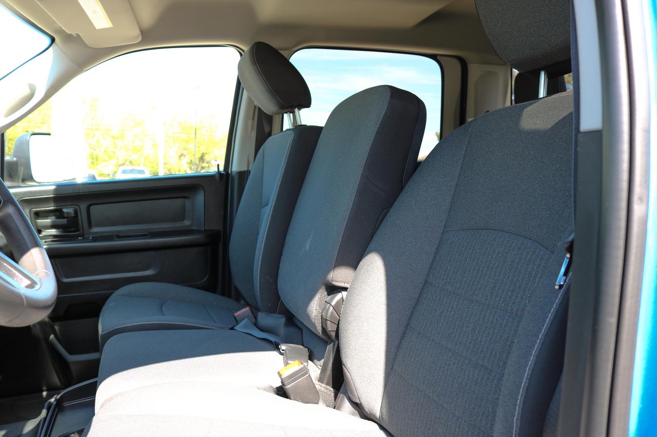 2023 RAM 1500 Classic Express 4x4 Crew Cab 5'7  Box | TRAILER HITCH | Photo