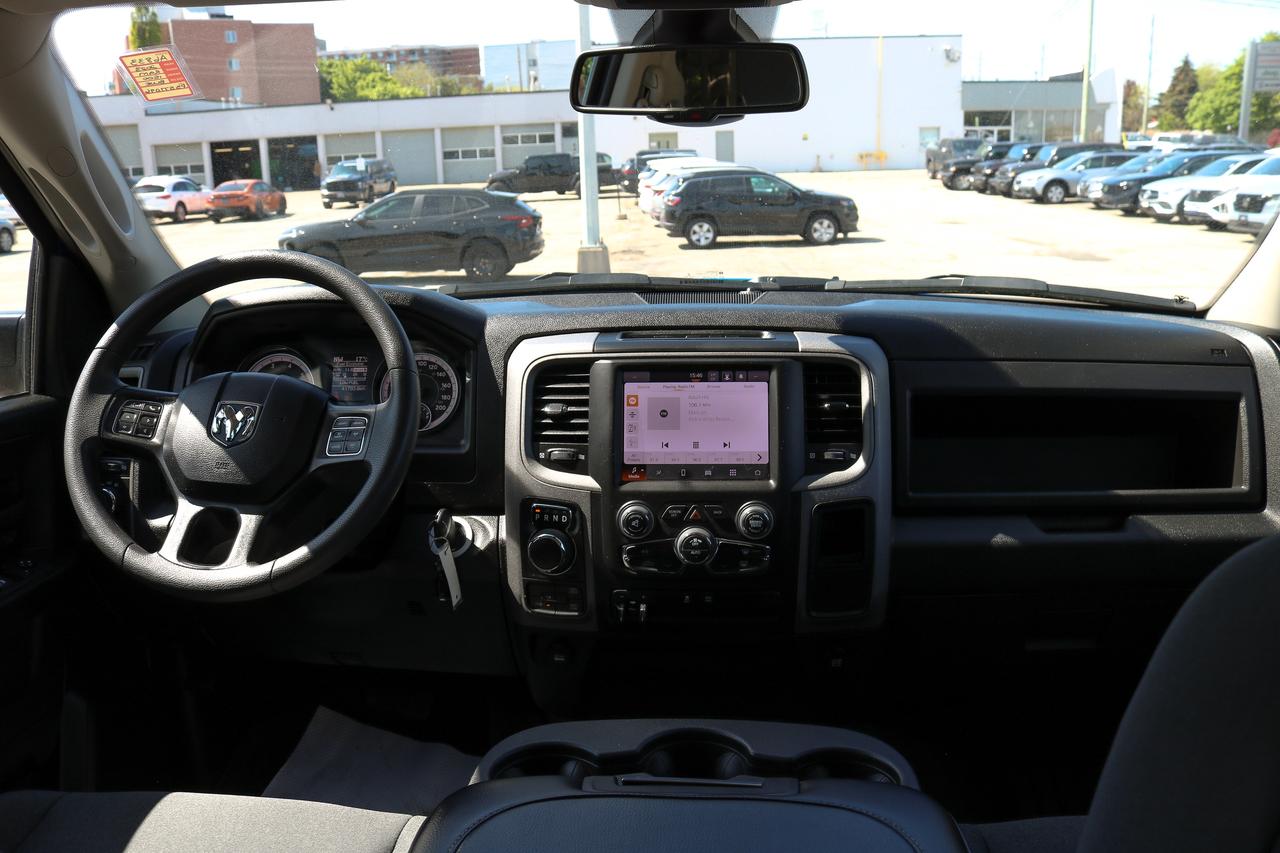 2023 RAM 1500 Classic Express 4x4 Crew Cab 5'7  Box | TRAILER HITCH | Photo