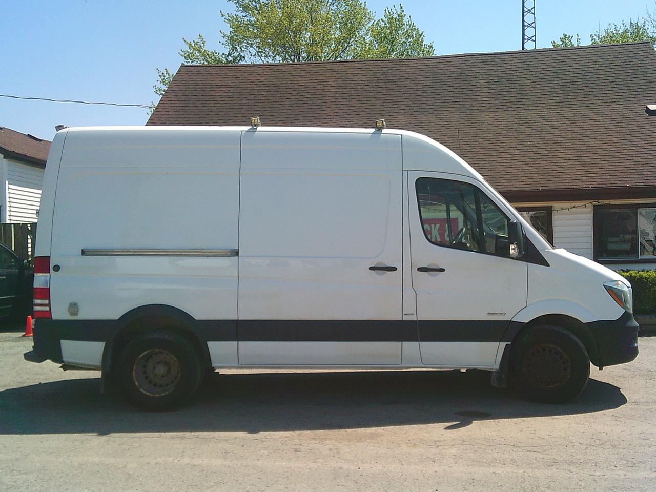 2016 Mercedes-Benz Sprinter 3500 SERVICE VAN RWD 3500 V6 144 Photo