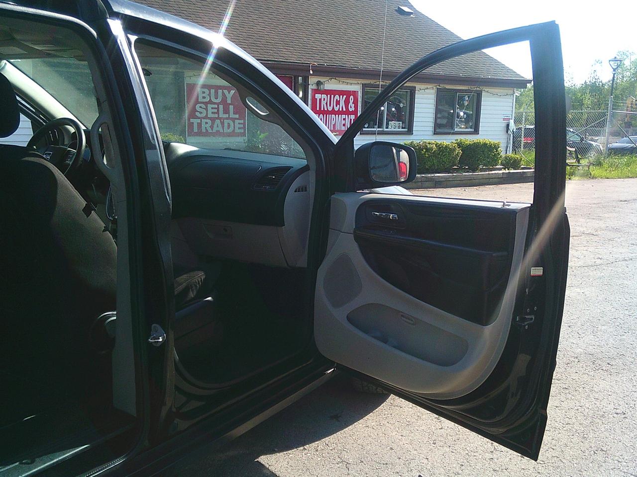 2013 Dodge Grand Caravan 4dr Wgn SE Photo