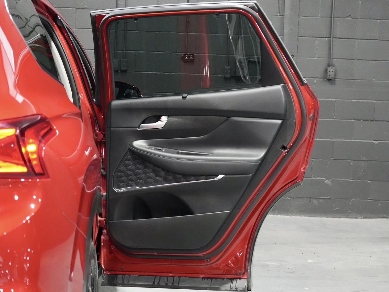2019 Hyundai Santa Fe Ultimate|SCARLET RED|HUD|360CAM|DRIVE ASSIST| NAV Photo