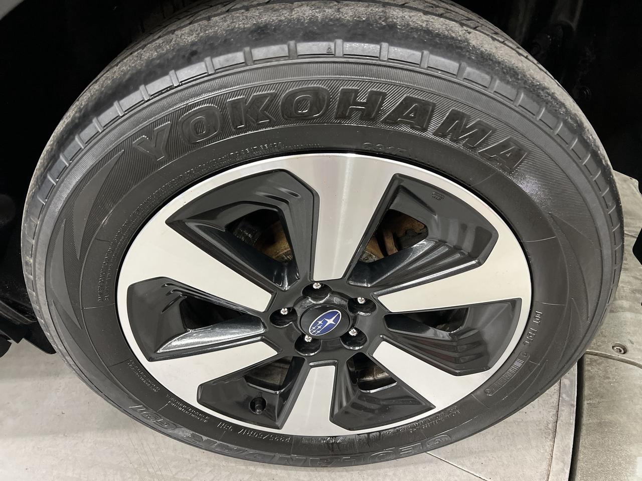 2018 Subaru Forester TOURING AWD |6-SPEED | SUNROOF | HTD SEATS |ALLOYS Photo
