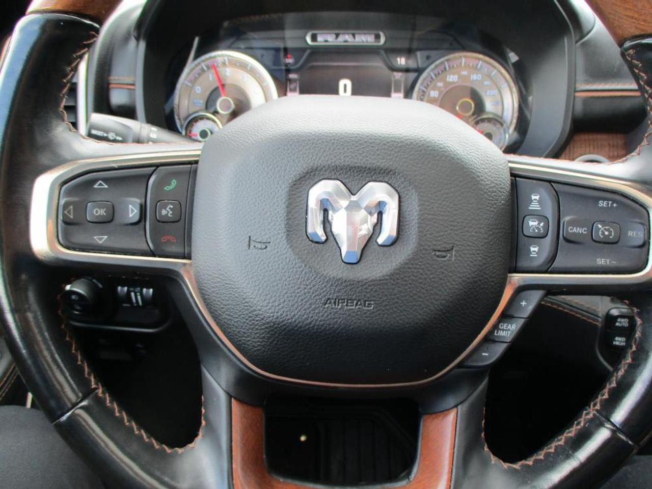 2021 RAM 1500 Longhorn Crew 4x4 Photo
