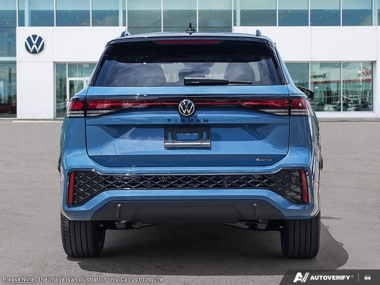 2026 Volkswagen Tiguan Comfortline R-Line Black Edition Photo4