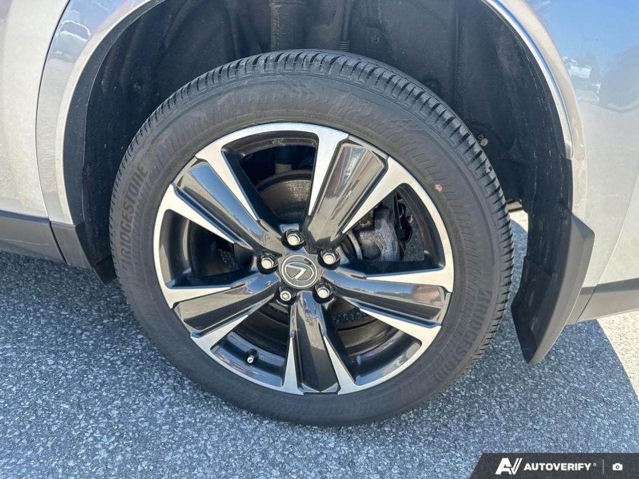 2025 Lexus UX 300h  UX 300H AWD HYBRID Photo