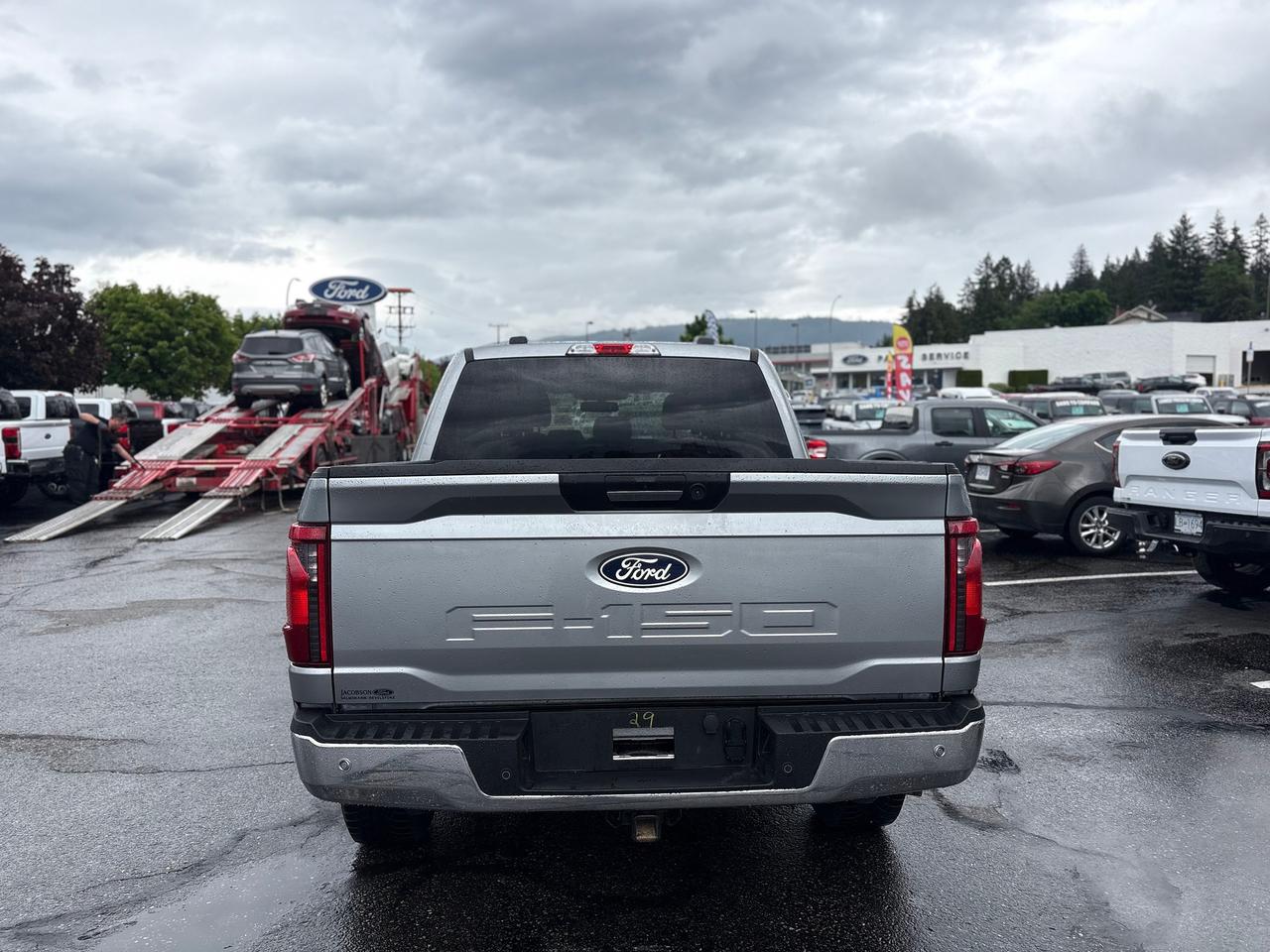 2024 Ford F-150 XLT Photo3