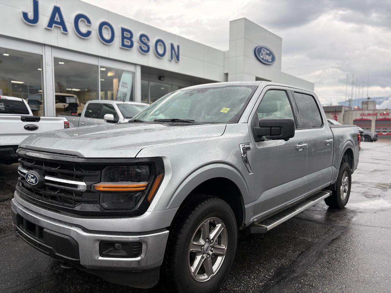 2024 Ford F-150 XLT Photo0