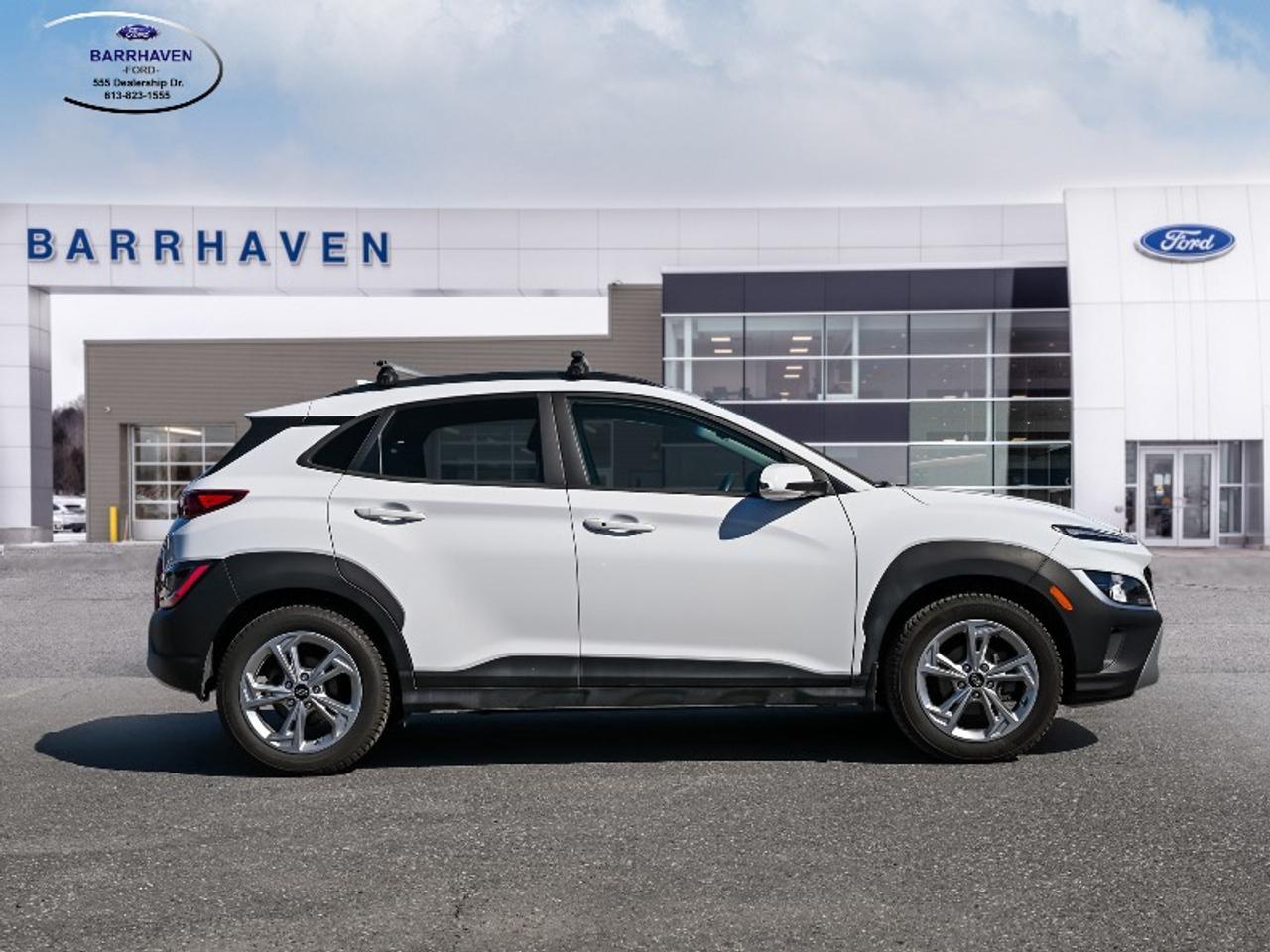 2022 Hyundai KONA LE Photo