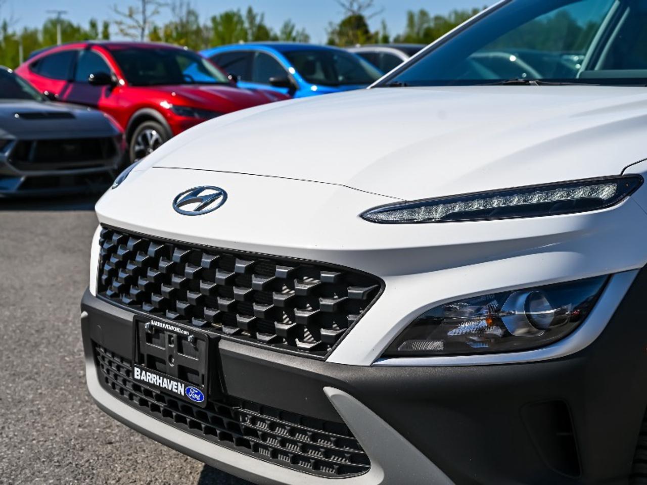 2022 Hyundai KONA LE Photo