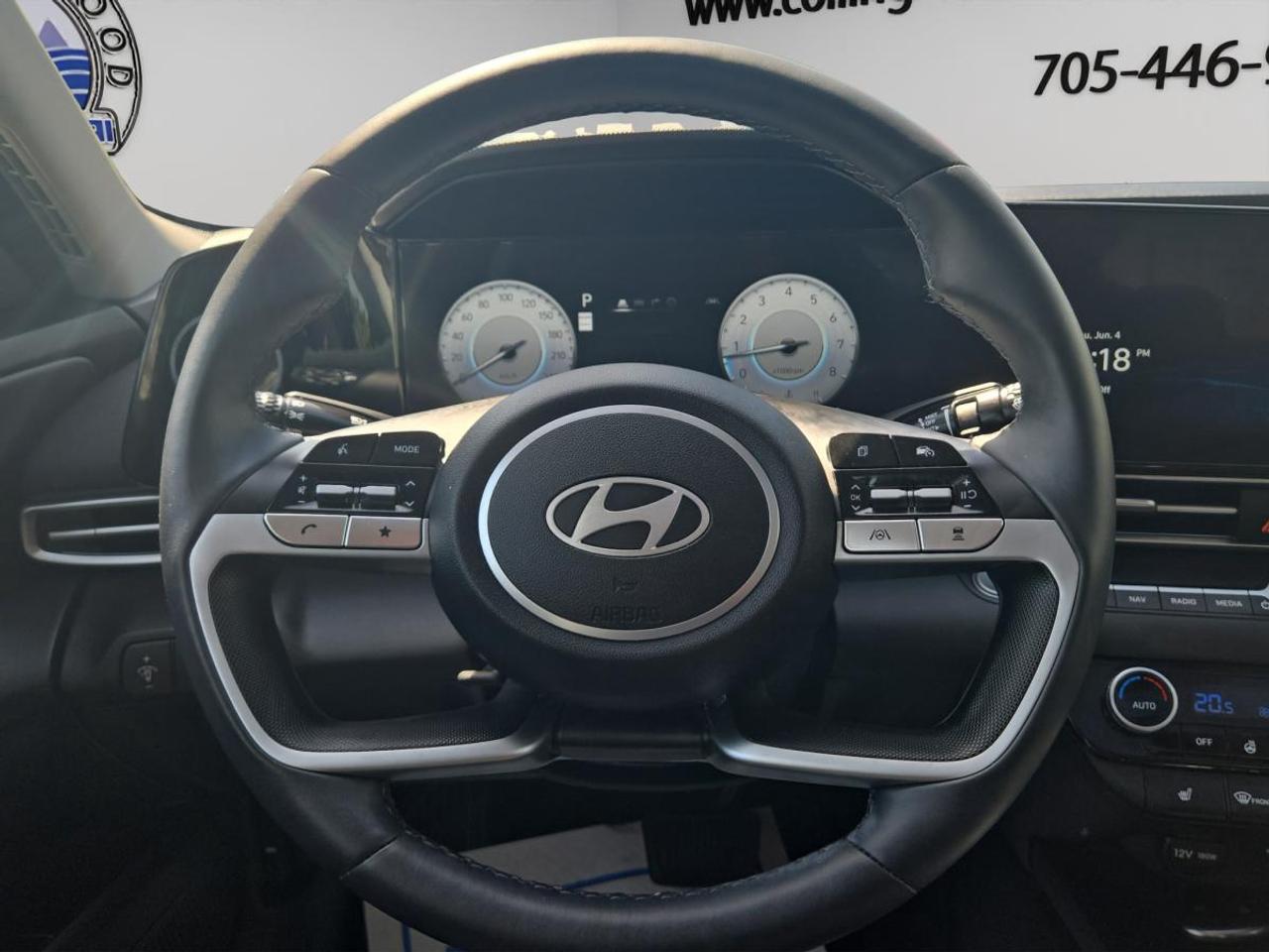 2024 Hyundai Elantra Luxury Photo