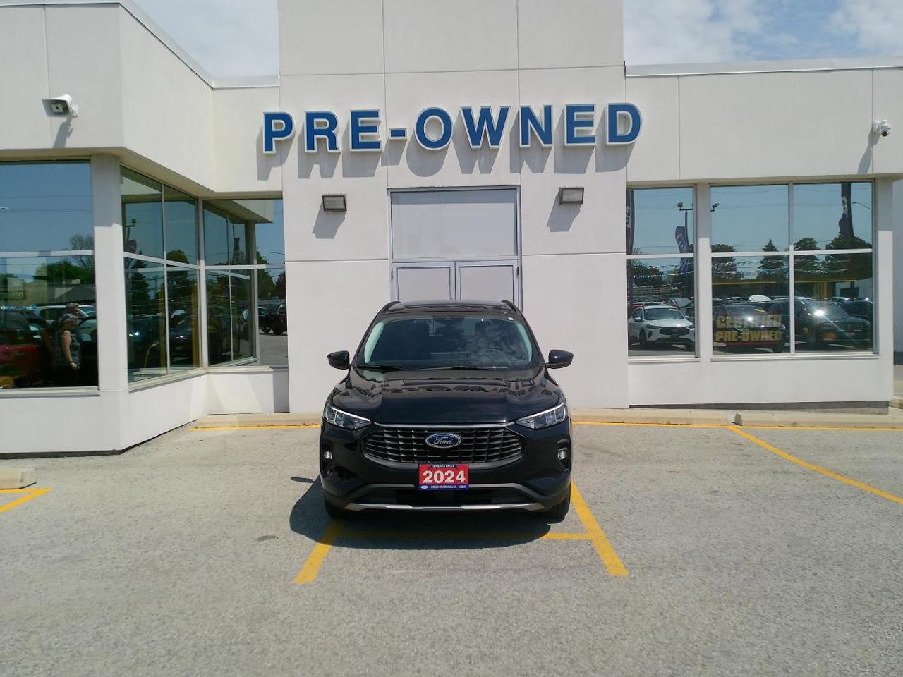 2024 Ford Escape Plug-in Hybrid Active FWD Photo2