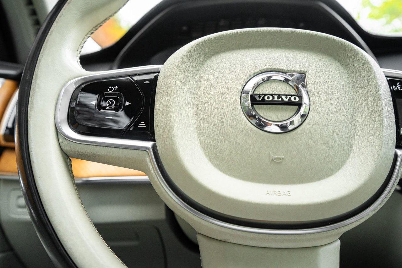2016 Volvo XC90 T6 Inscription Photo