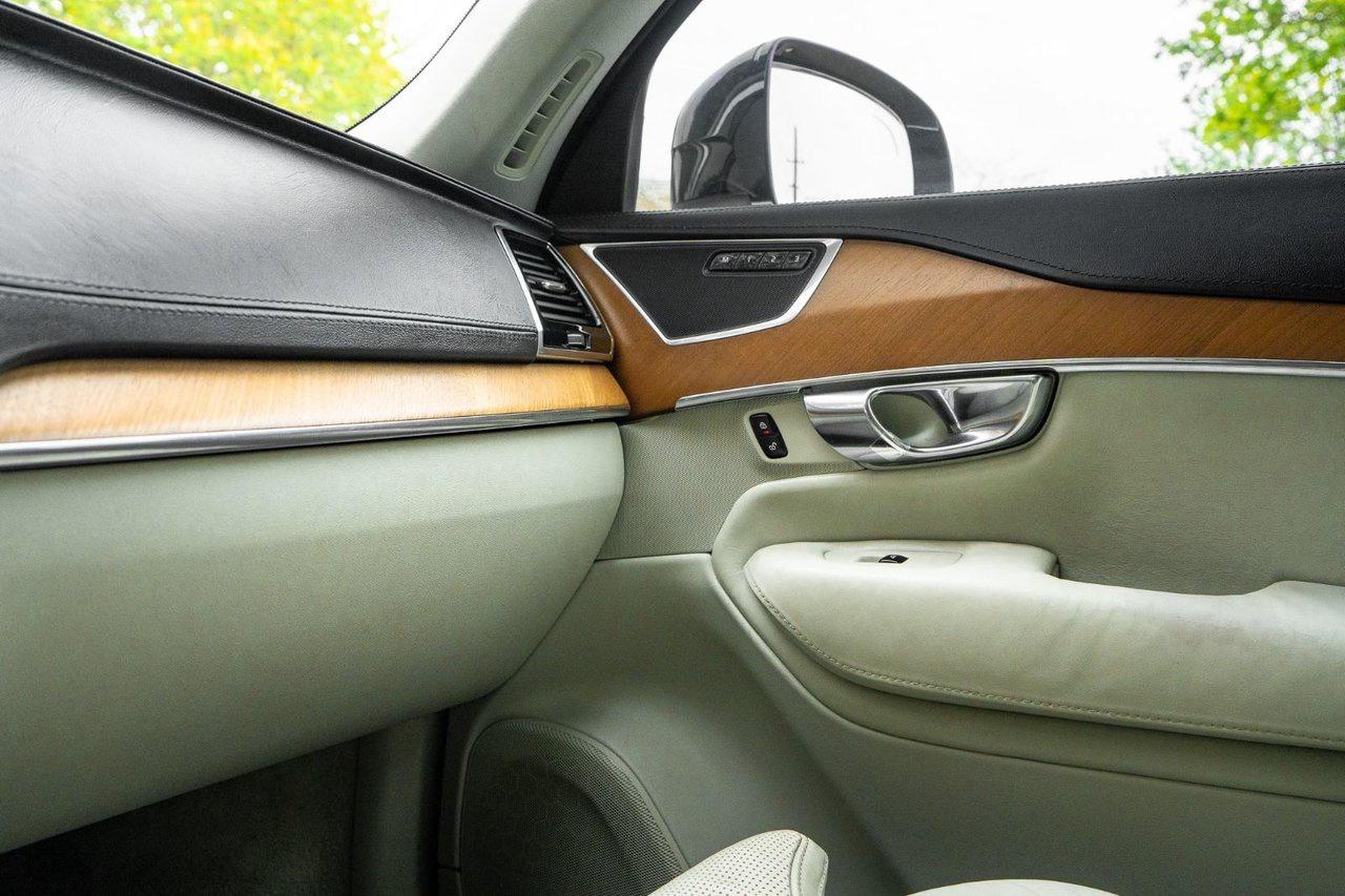 2016 Volvo XC90 T6 Inscription Photo