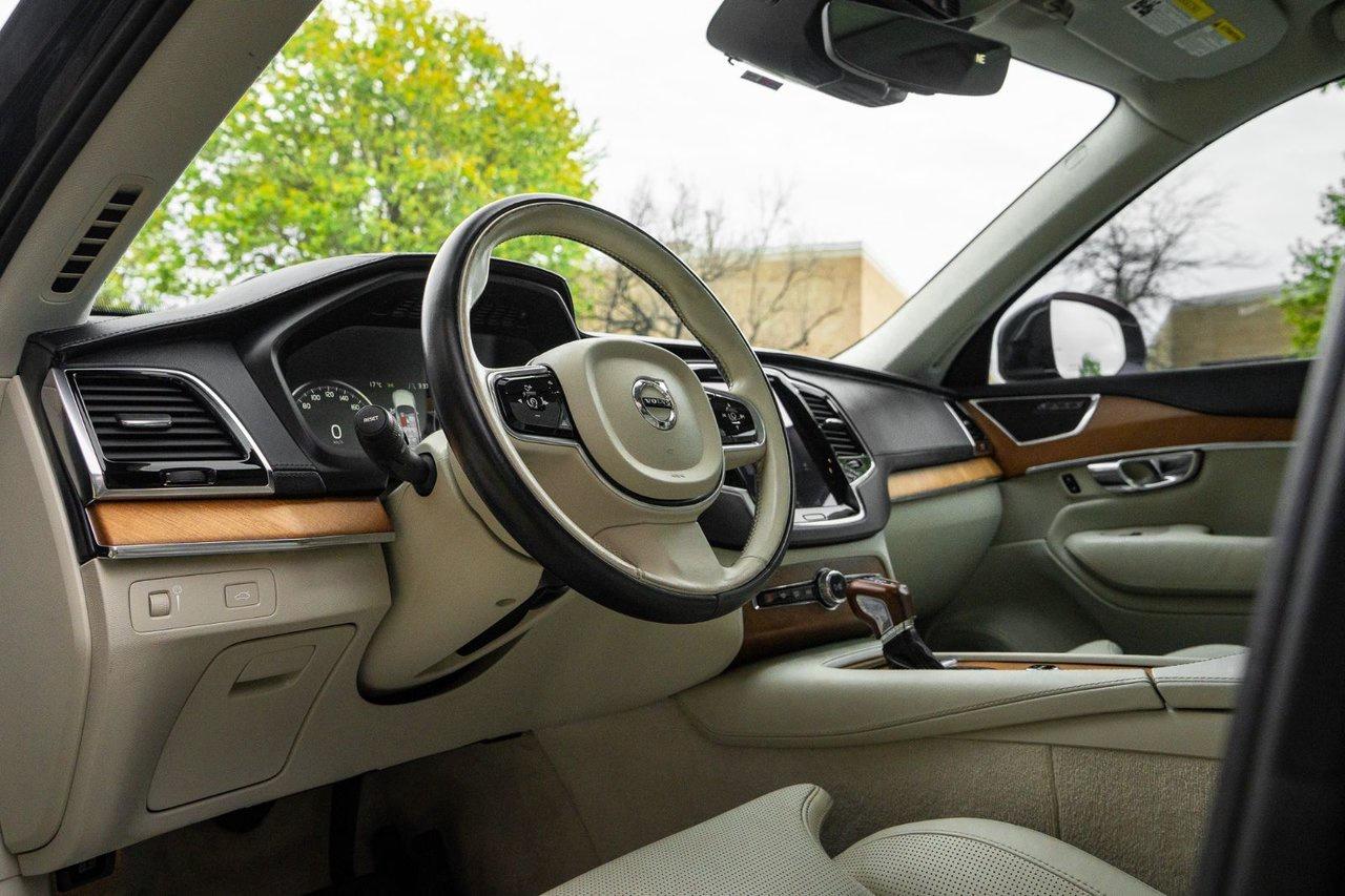 2016 Volvo XC90 T6 Inscription Photo