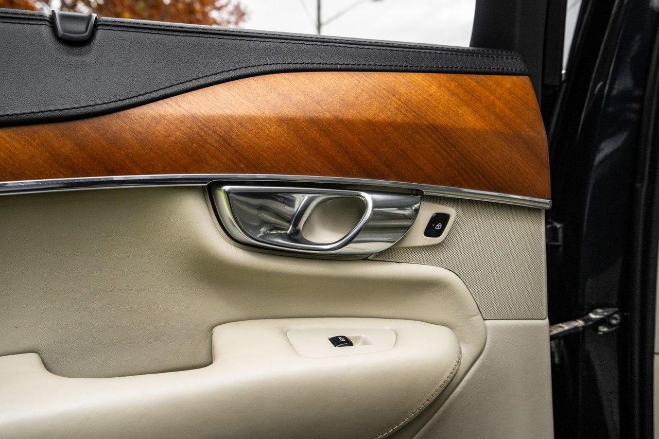 2016 Volvo XC90 T6 Inscription Photo