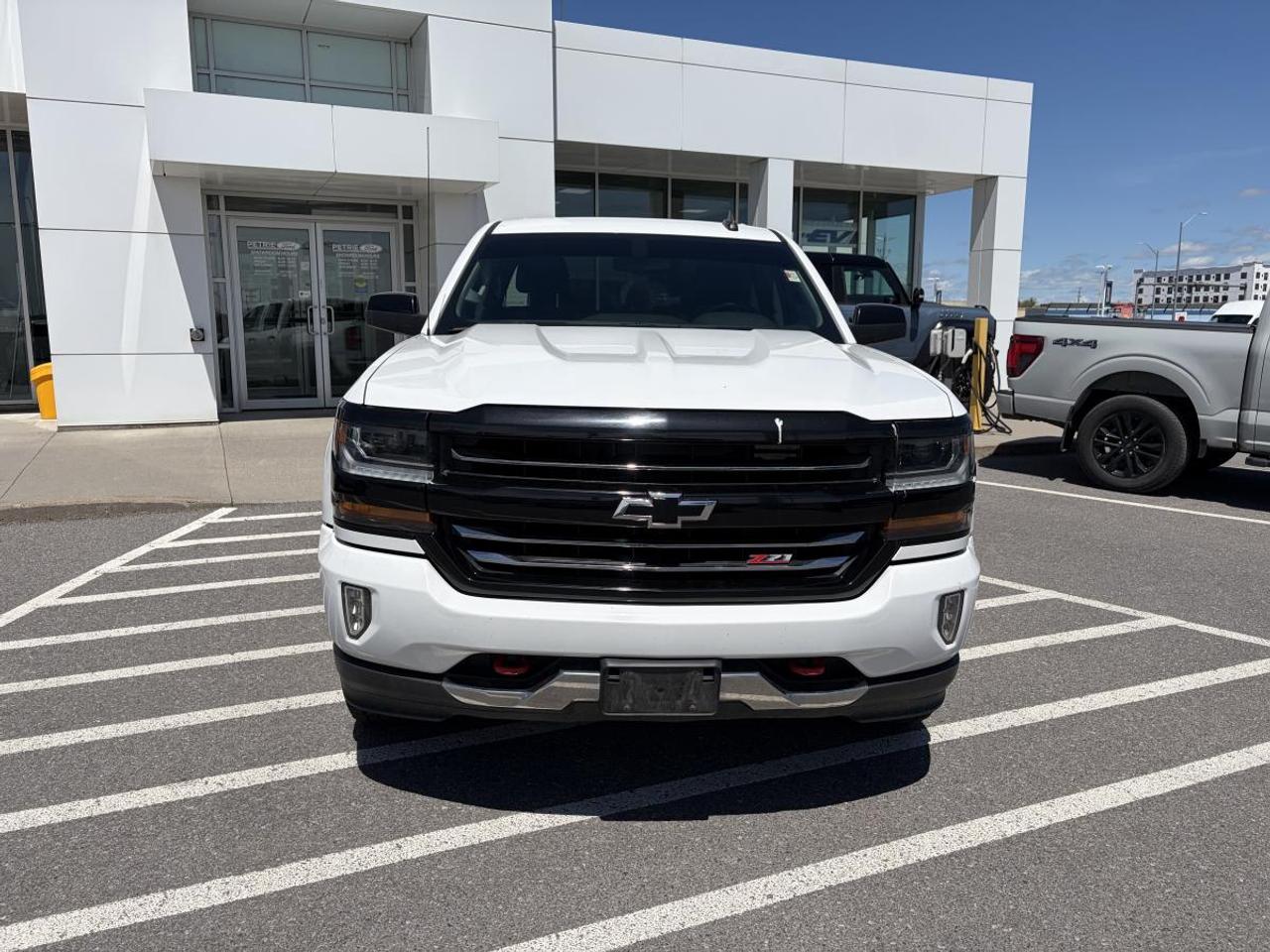 2018 Chevrolet Silverado 1500 LT Photo