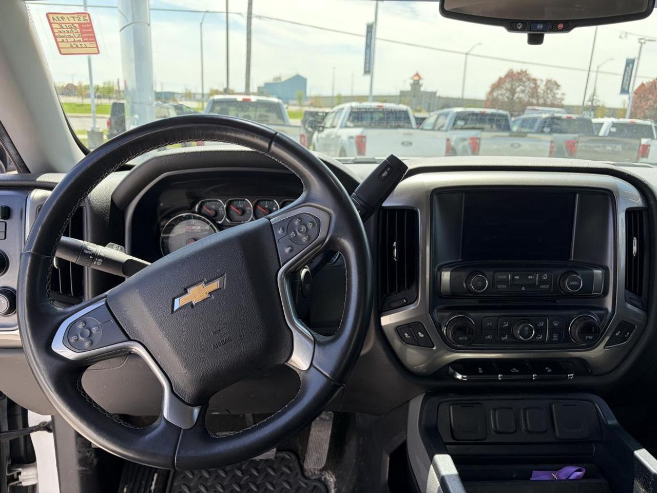 2018 Chevrolet Silverado 1500 LT Photo