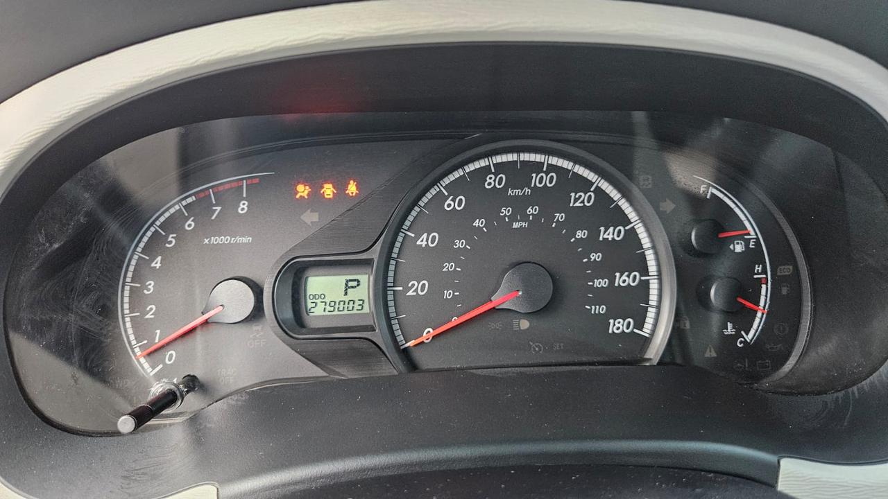2011 Toyota Sienna  Photo