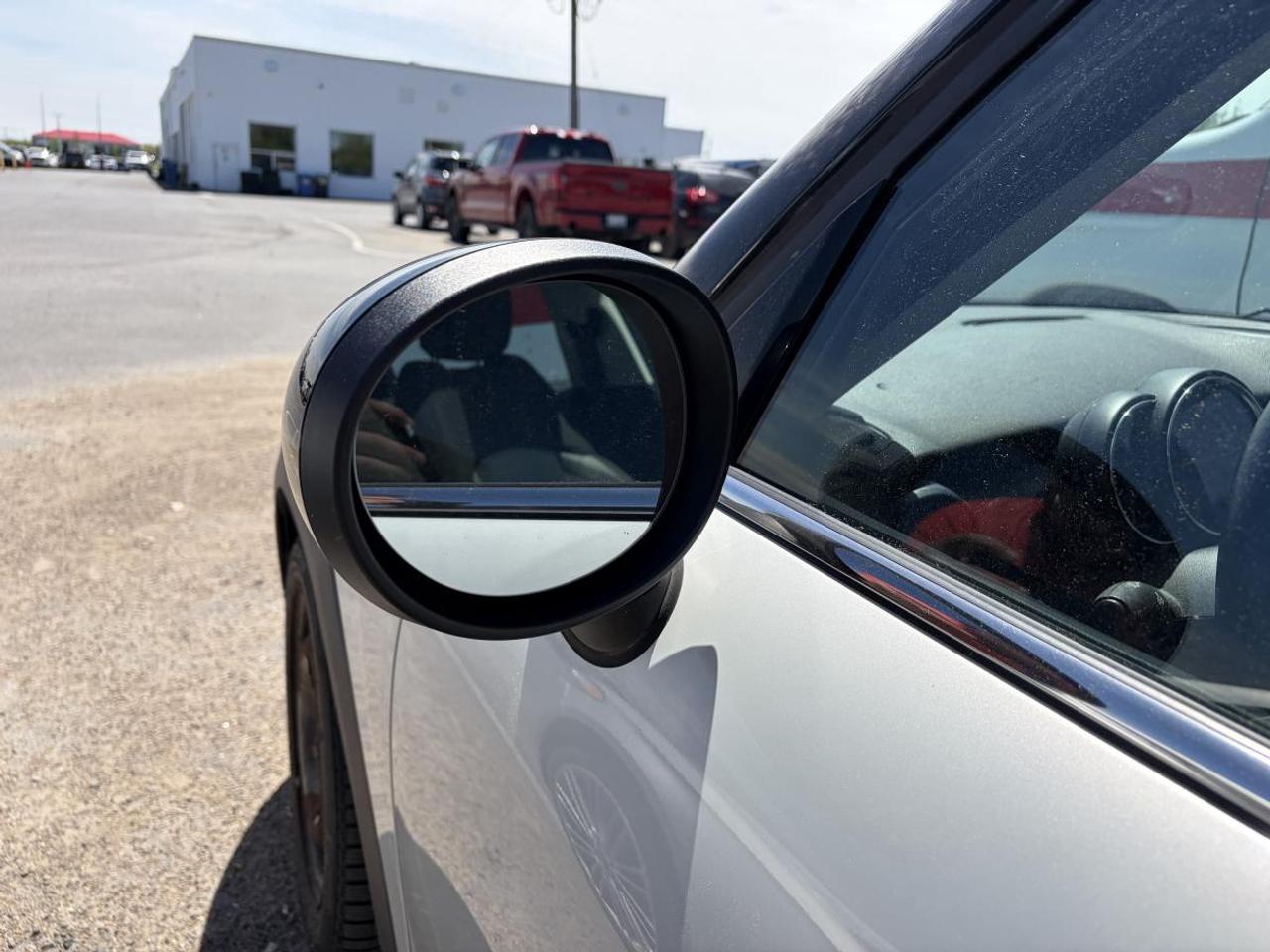 2015 MINI Cooper Hardtop Base Photo