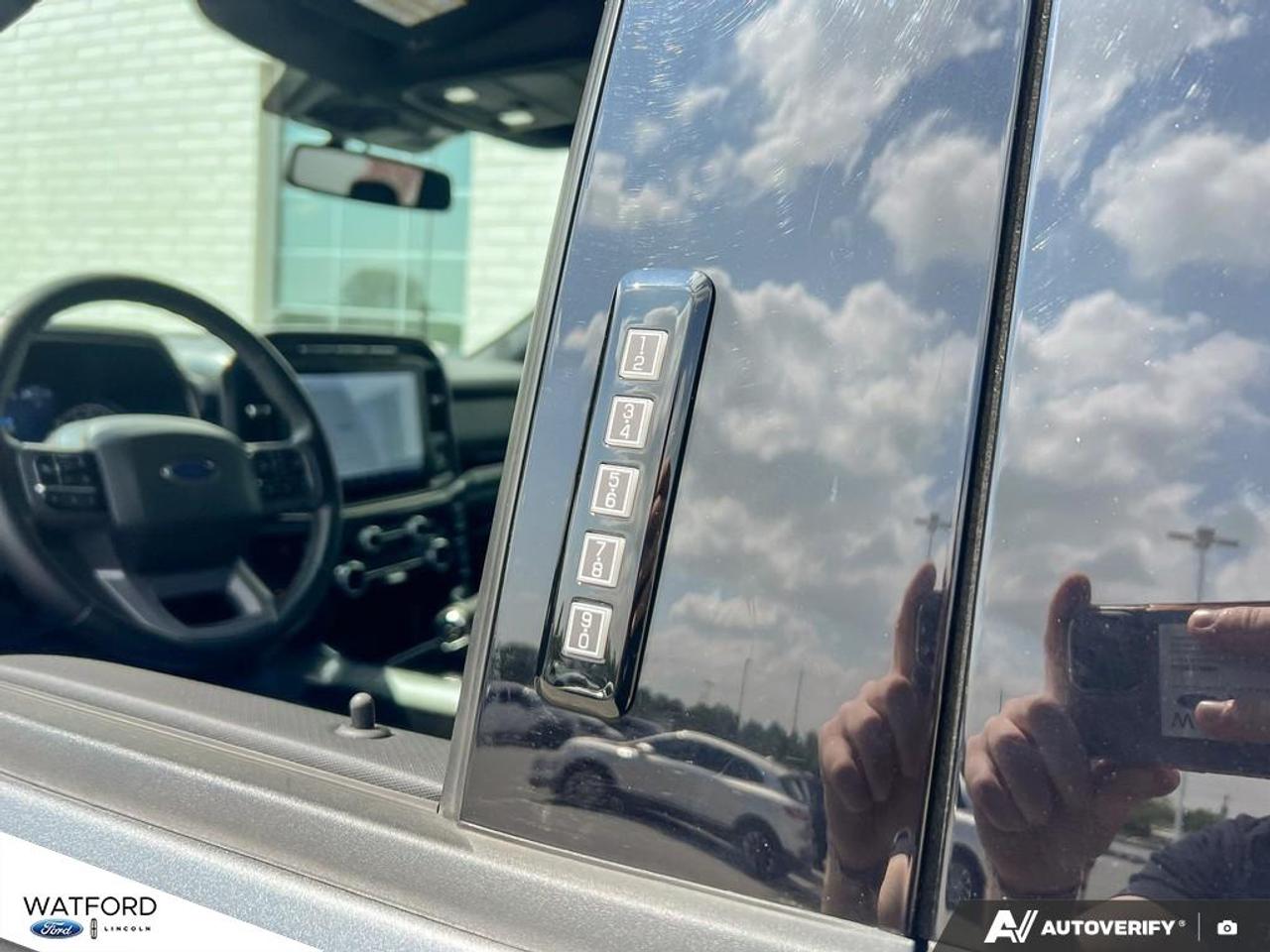 2023 Ford F-150 XLT 4WD SuperCrew 5.5' Box Photo