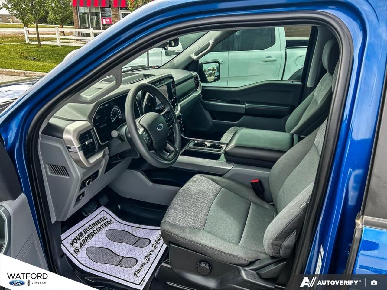 2023 Ford F-150 XLT 4WD SuperCrew 5.5' Box Photo