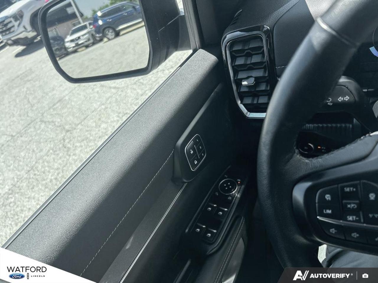 2024 Ford Ranger LARIAT 4WD SuperCrew 5' Box Photo