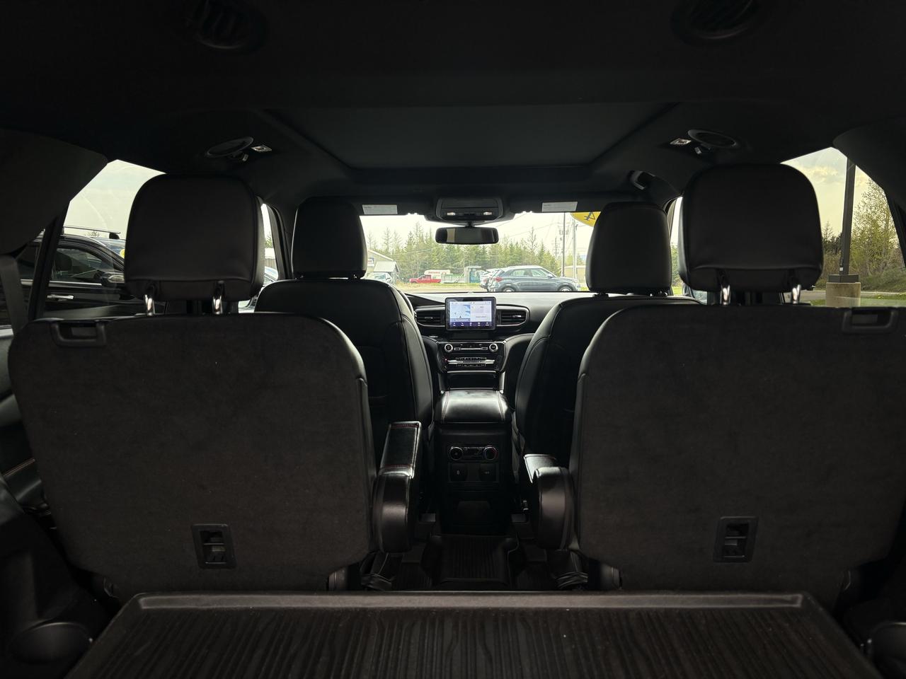 2024 Ford Explorer ST-Line Photo