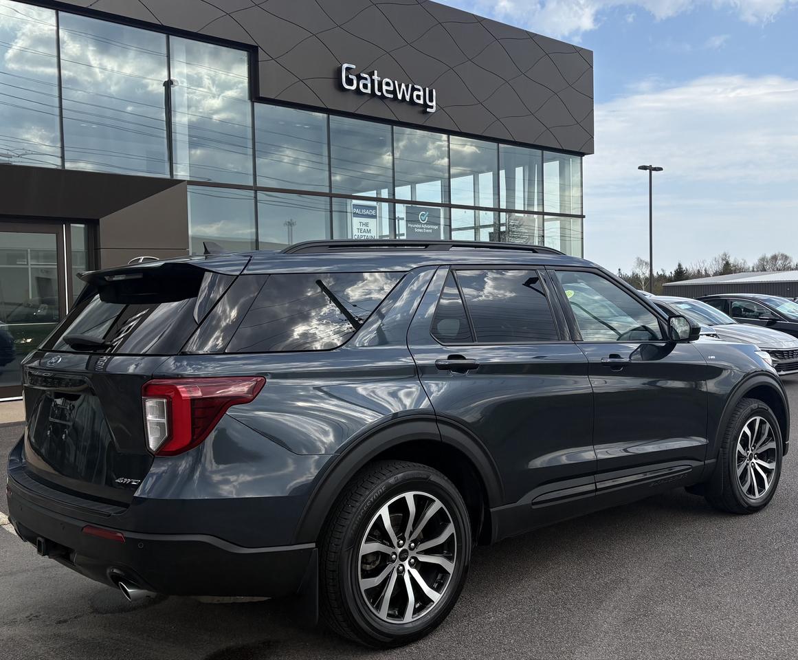 2024 Ford Explorer ST-Line Photo