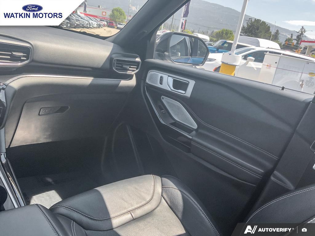 2023 Ford Explorer ST photo 28