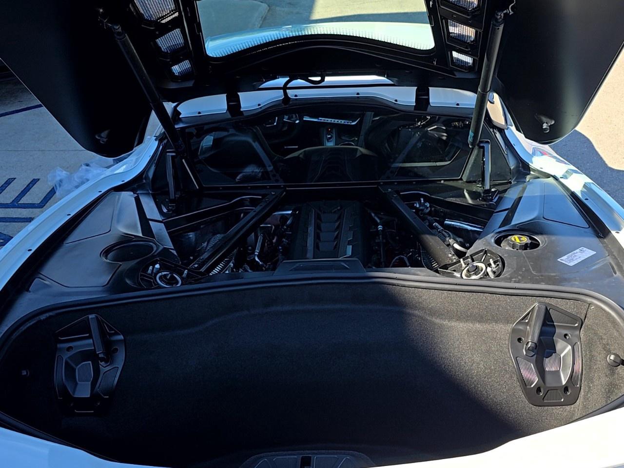 2026 Chevrolet Corvette Stingray Coupe 1LT Photo4