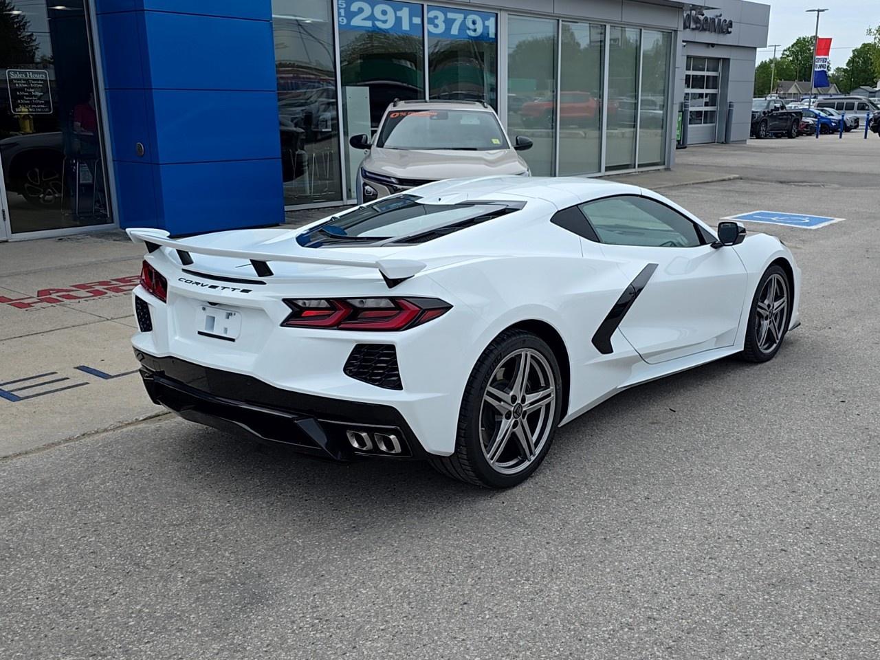 2026 Chevrolet Corvette Stingray Coupe 1LT Photo2