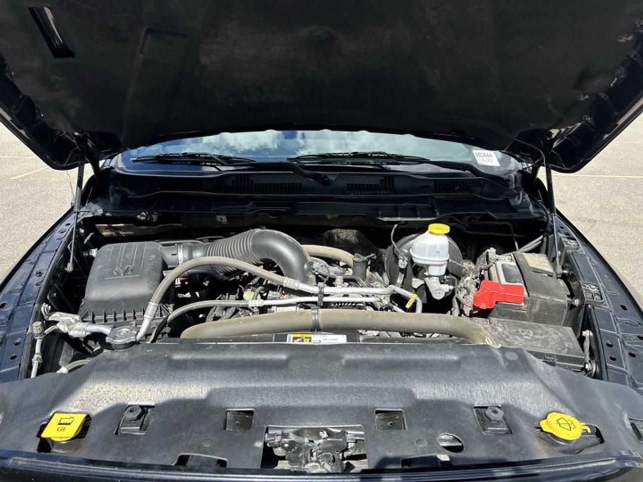 2022 RAM 1500 Classic Express Crew Cab 5'7 Box 4x4 | One Owner | No Accidents Photo
