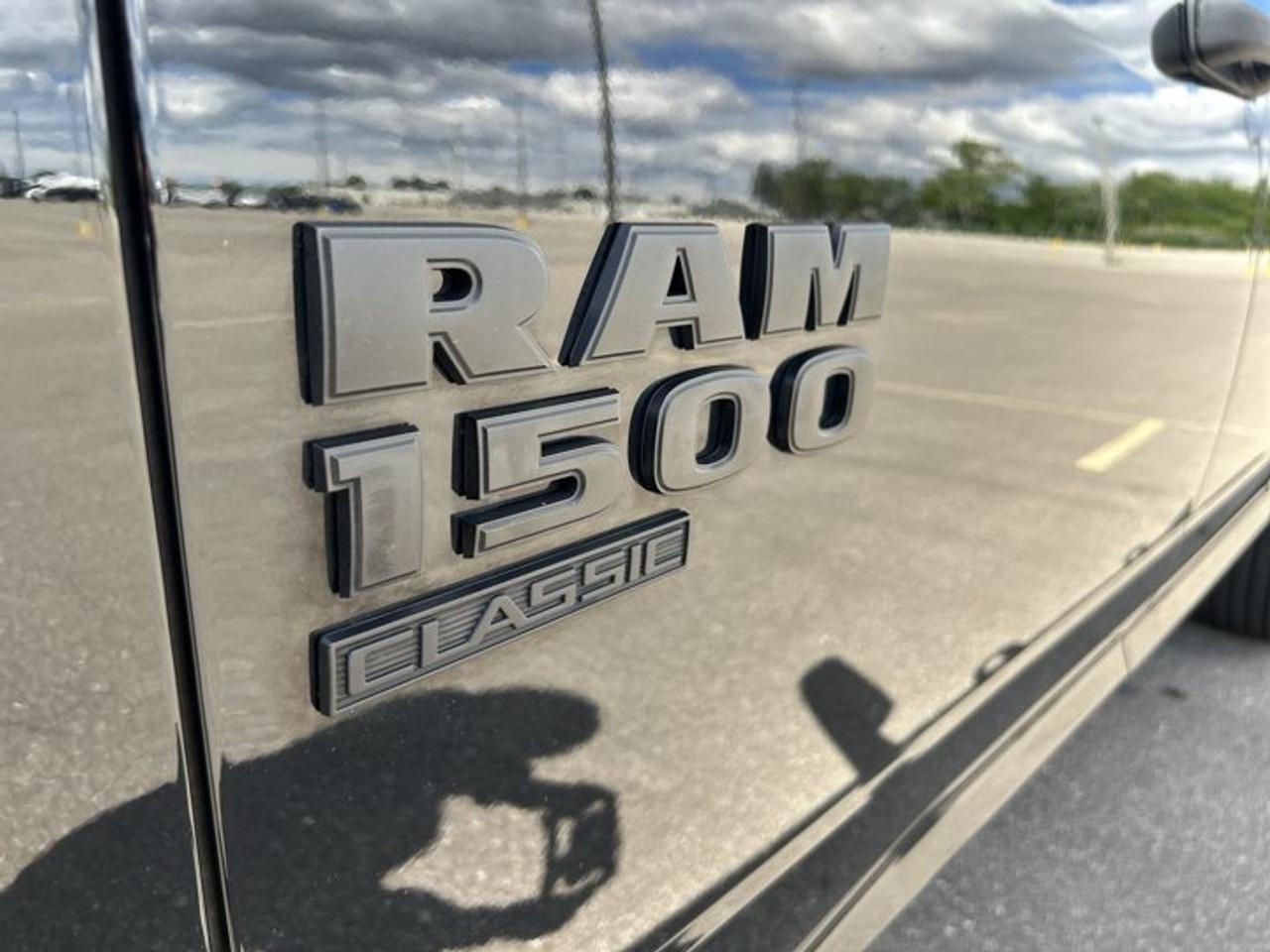 2022 RAM 1500 Classic Express Crew Cab 5'7 Box 4x4 | One Owner | No Accidents Photo