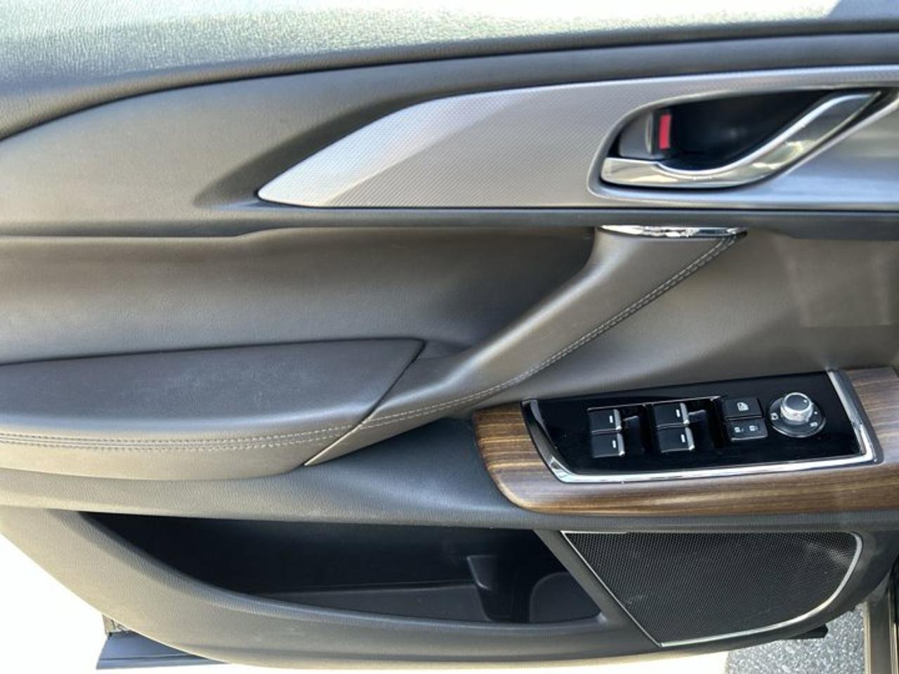 2022 Mazda CX-9 Signature AWD | No Accidents | Sunroof | Leather Seats Photo
