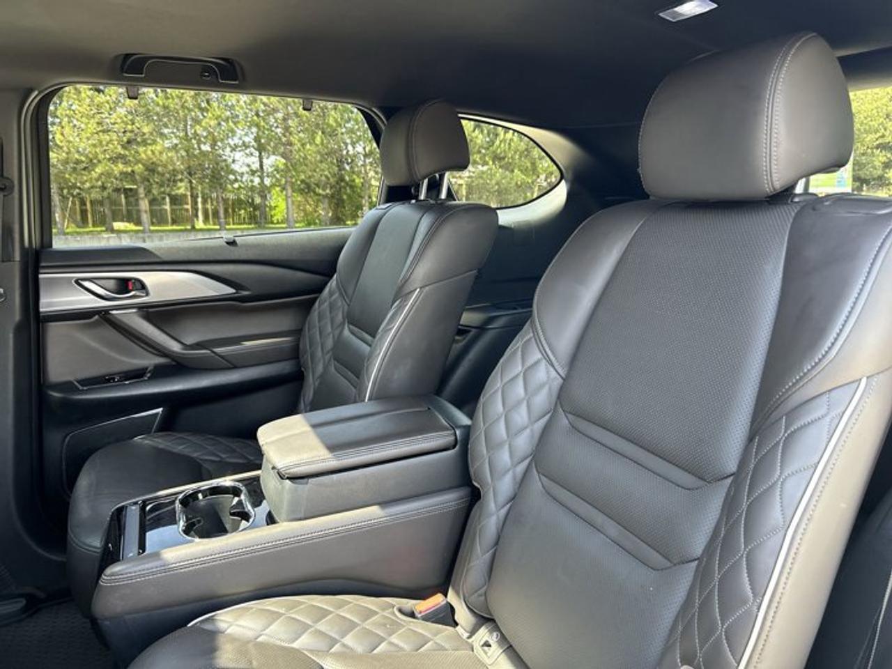 2022 Mazda CX-9 Signature AWD | No Accidents | Sunroof | Leather Seats Photo