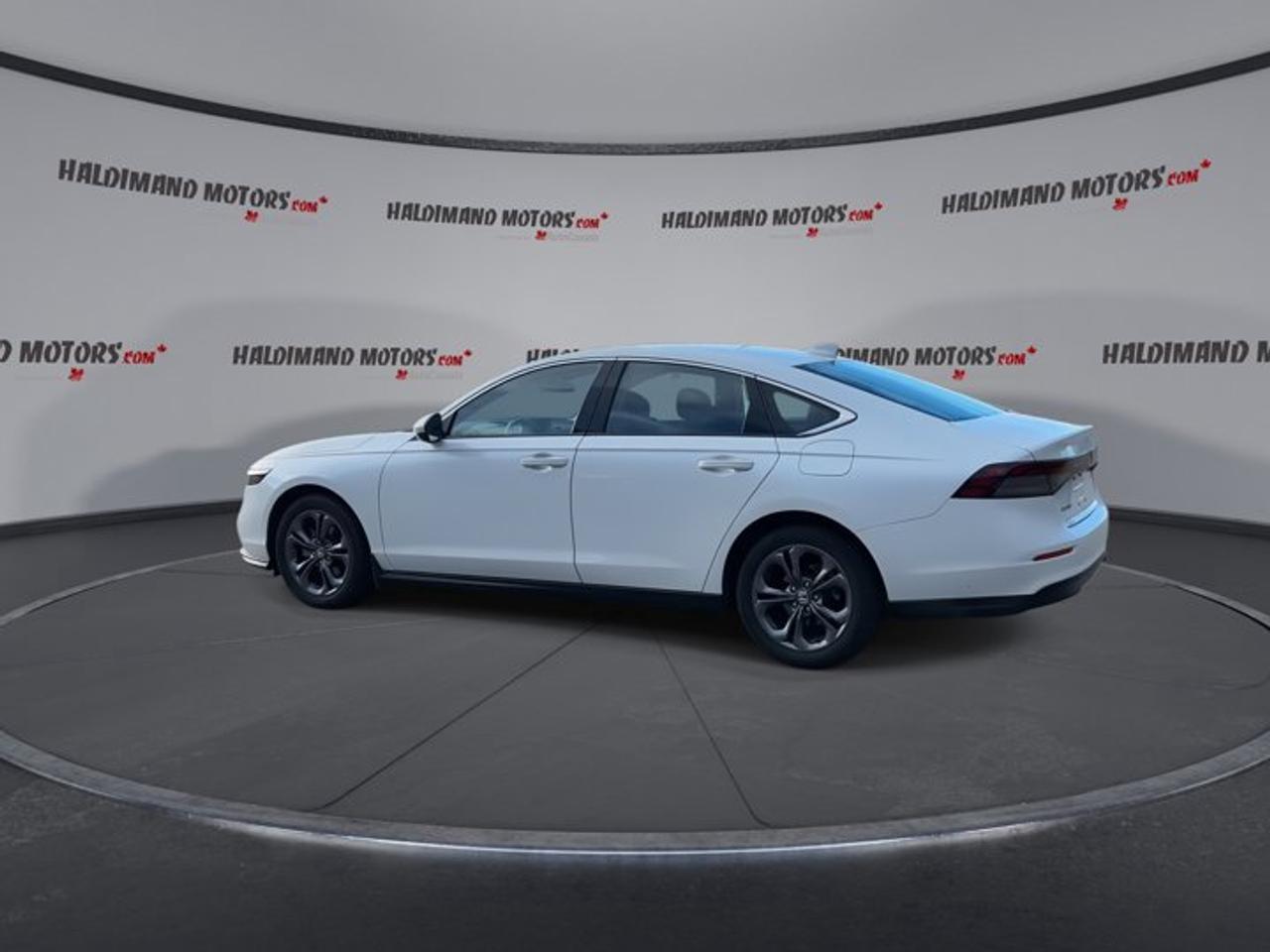 2024 Honda Accord Sedan EX 2WD | Sunroof Photo