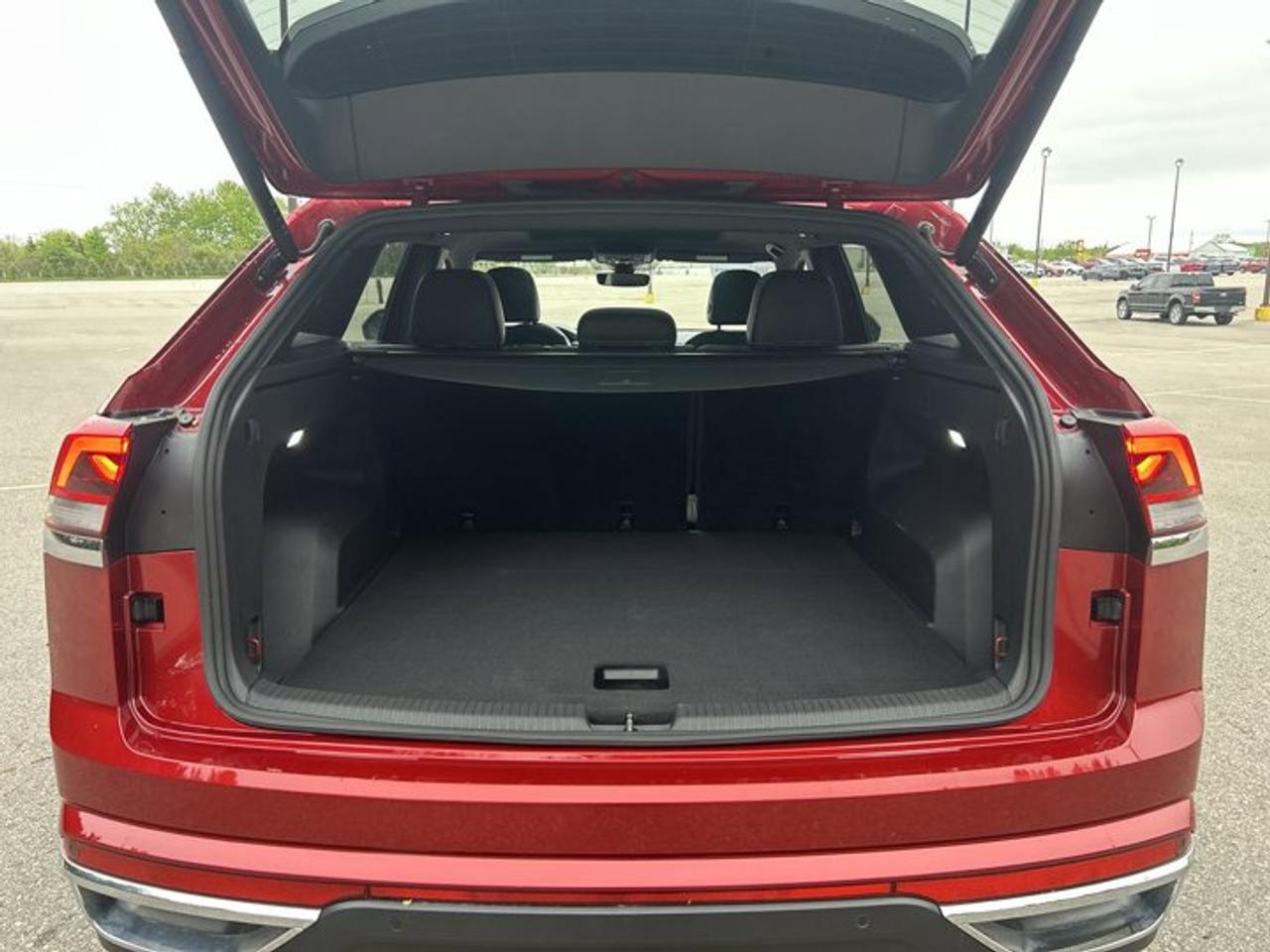2024 Volkswagen Atlas Cross Sport Highline 2.0 4WD | No Accidents | Leather Seats Photo