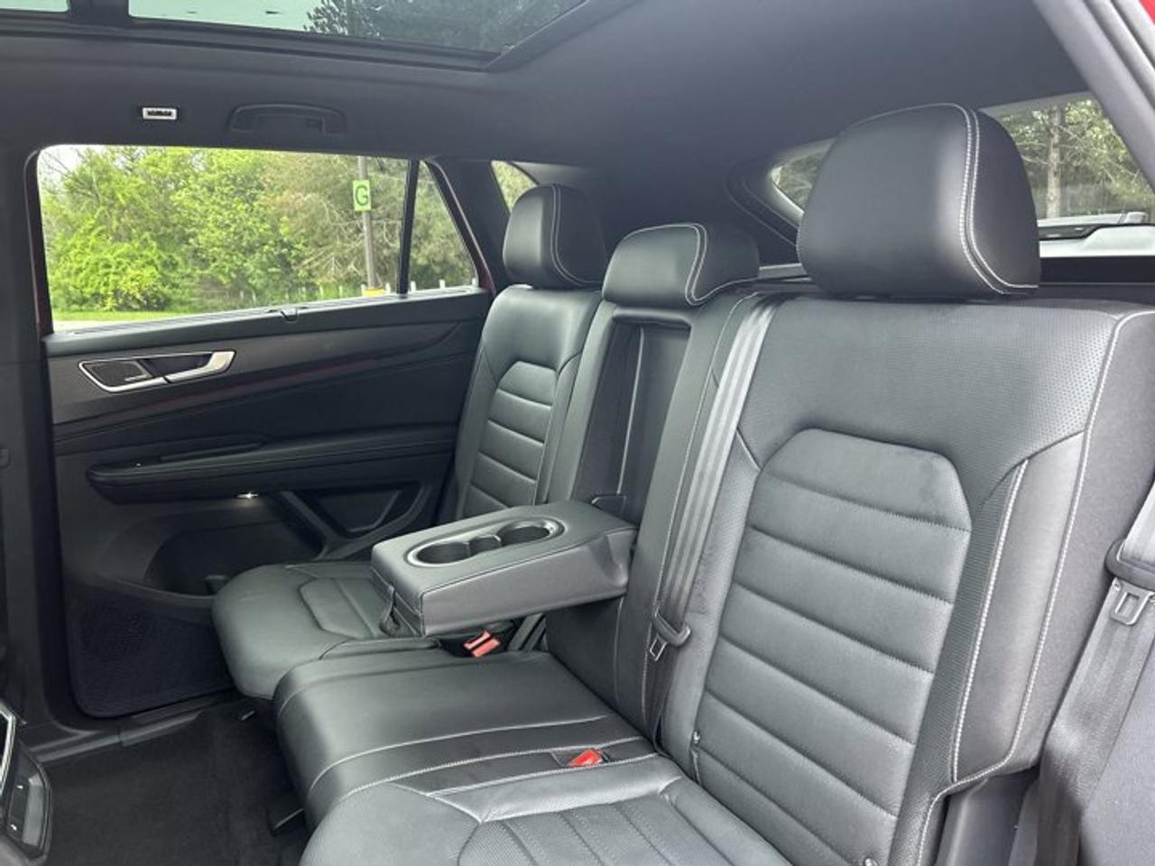 2024 Volkswagen Atlas Cross Sport Highline 2.0 4WD | No Accidents | Leather Seats Photo