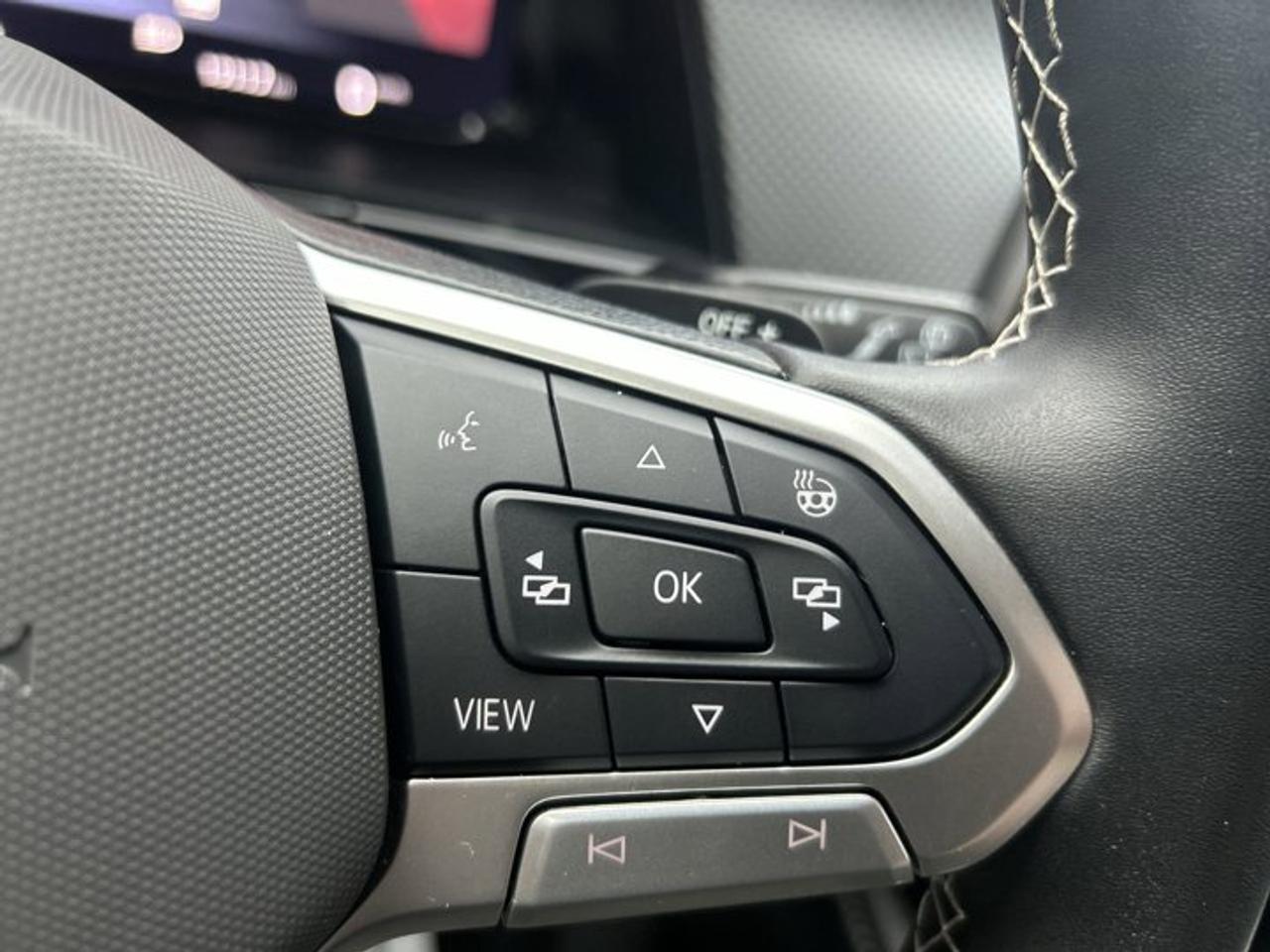 2024 Volkswagen Atlas Cross Sport Highline 2.0 4WD | No Accidents | Leather Seats Photo