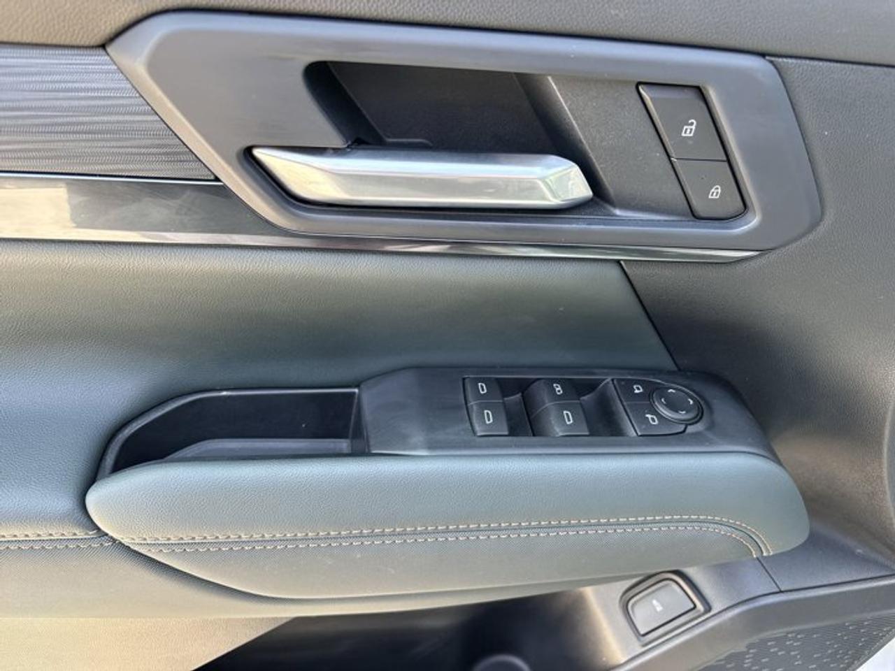2026 GMC Terrain AT4 AWD | No Accidents | Panoramic Sunroof | Heated Steering Photo