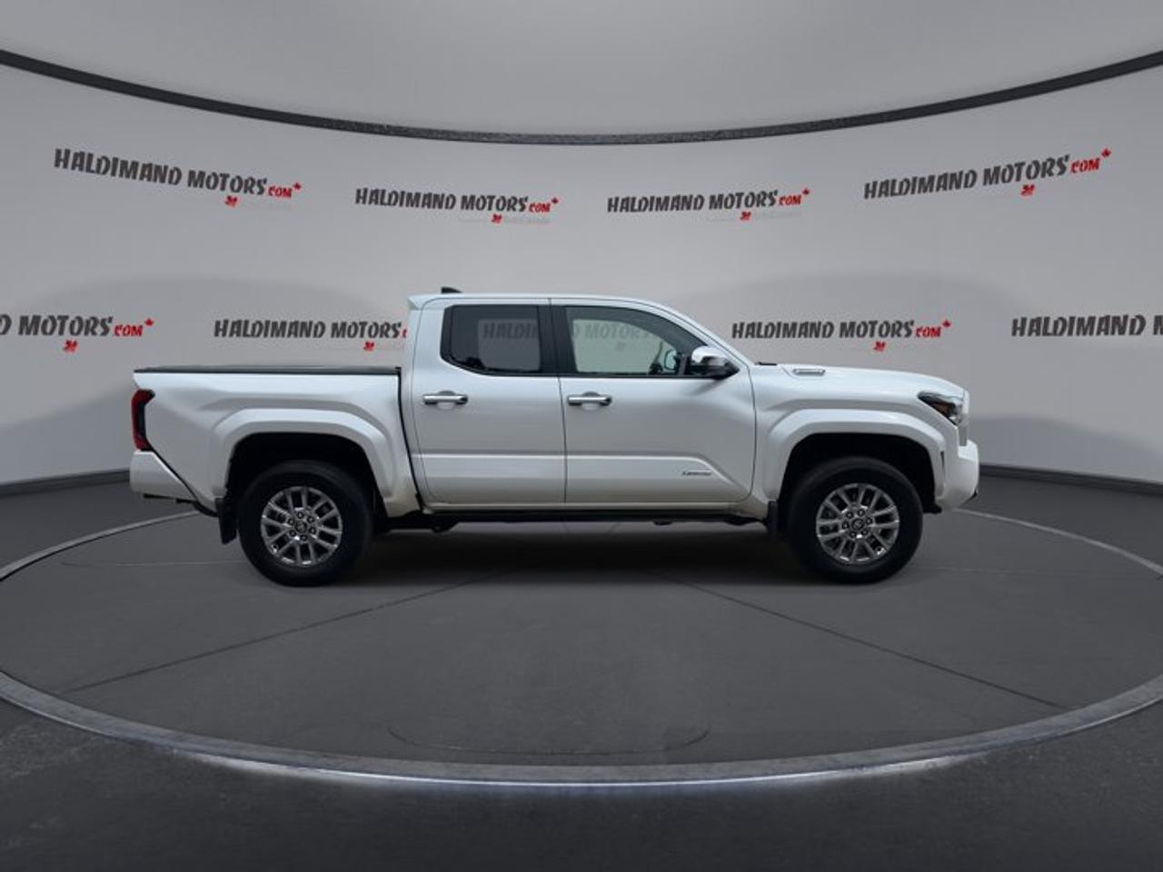 2025 Toyota Tacoma Limited Double Cab 5' Bed Hybrid 4x4 | Sunroof Photo