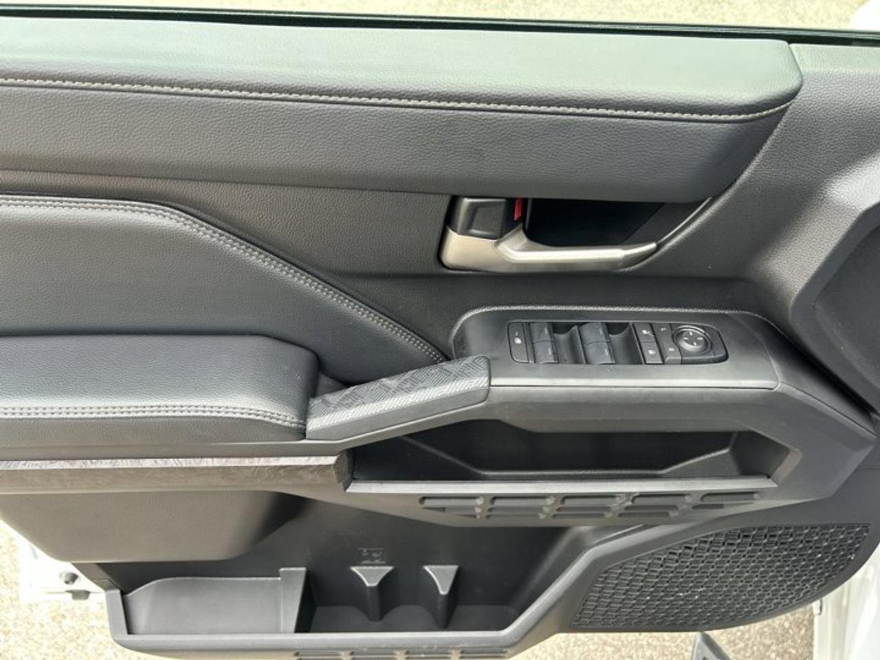 2025 Toyota Tacoma Limited Double Cab 5' Bed Hybrid 4x4 | Sunroof Photo