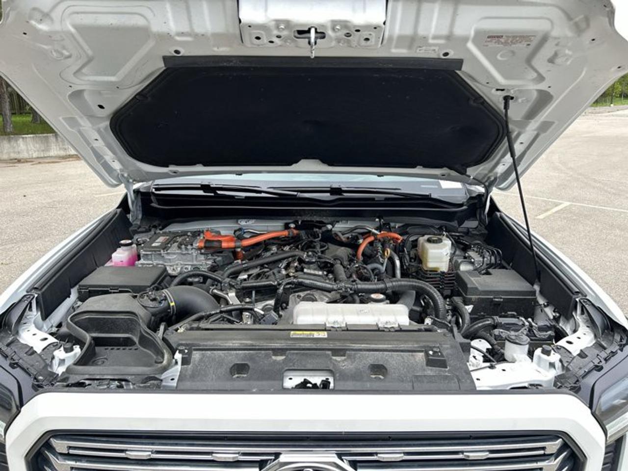 2025 Toyota Tacoma Limited Double Cab 5' Bed Hybrid 4x4 | Sunroof Photo