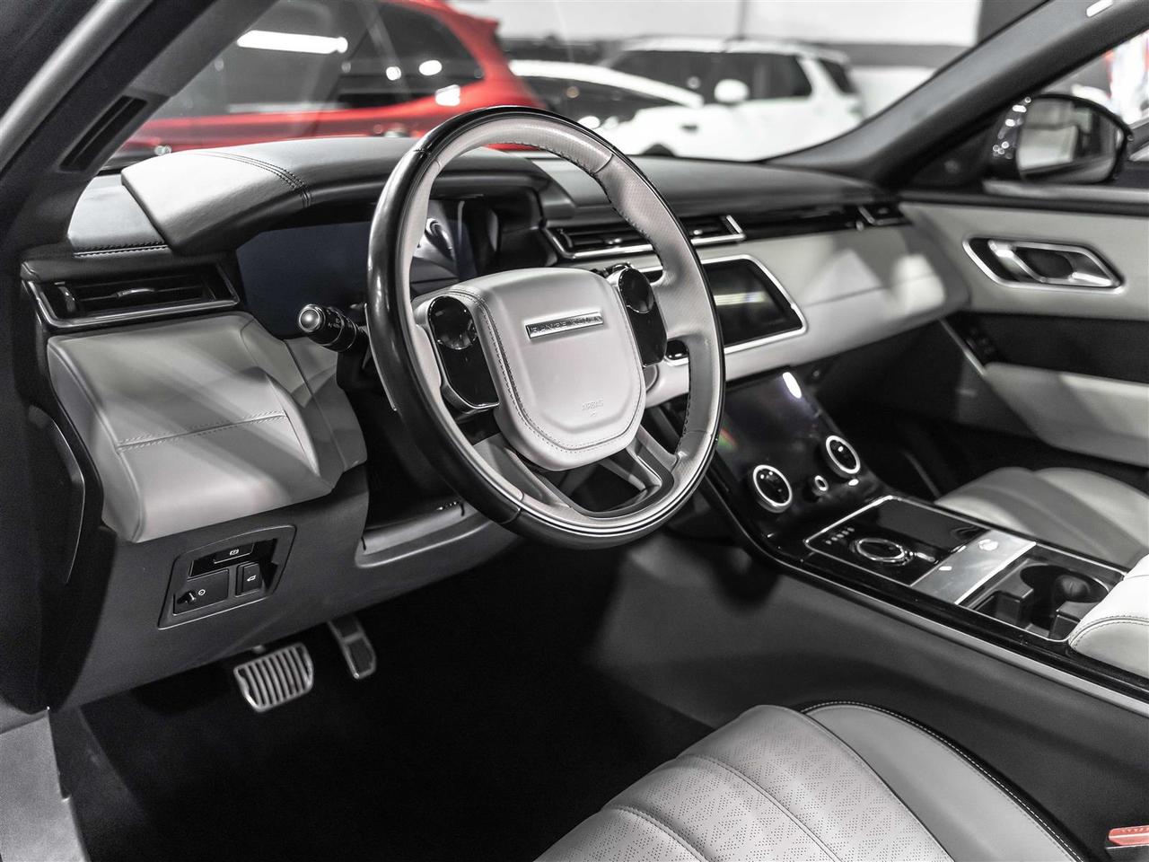 2018 Land Rover Range Rover Velar R-Dynamic HSE|Massage|Adaptive Cruise Control|Park Assist Photo