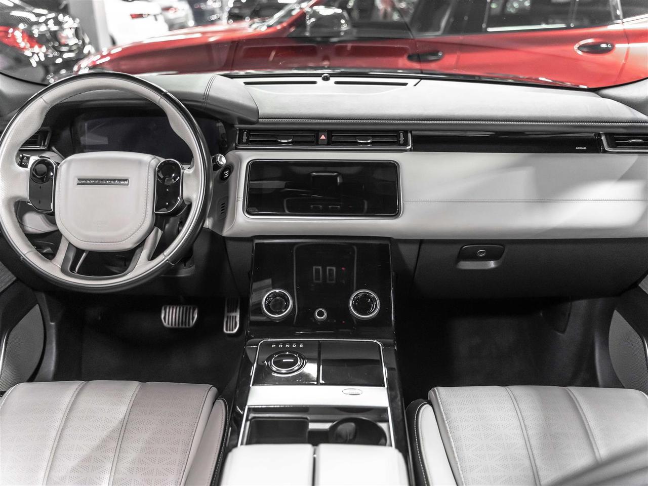 2018 Land Rover Range Rover Velar R-Dynamic HSE|Massage|Adaptive Cruise Control|Park Assist Photo
