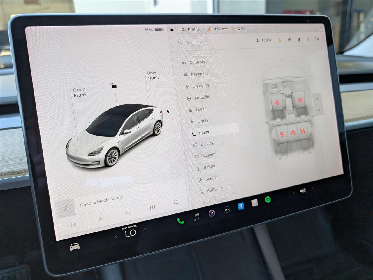 2022 Tesla Model 3 LONG RANGE AWD - DUAL MOTOR Photo