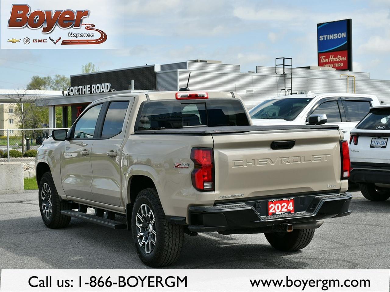 2024 Chevrolet Colorado Crew Cab Short Box 4-Wheel Drive Z71 Photo