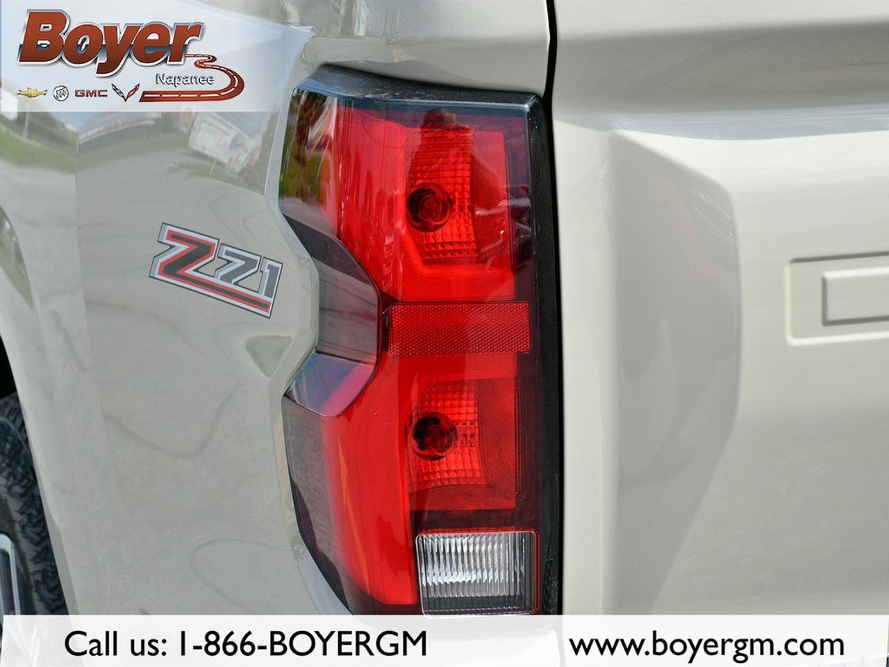 2024 Chevrolet Colorado Crew Cab Short Box 4-Wheel Drive Z71 Photo